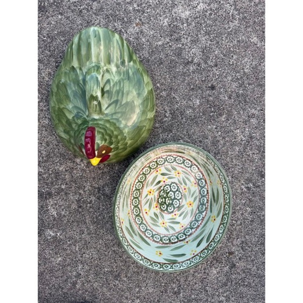 Temp-tations Old World Green Ceramic Hen on Nest Covered Baker 2.0 QT Stoneware